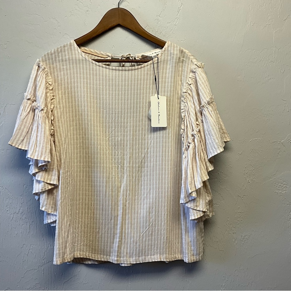 Chelsea & Theodore Cream Ruffled Short Sleeve Blouse